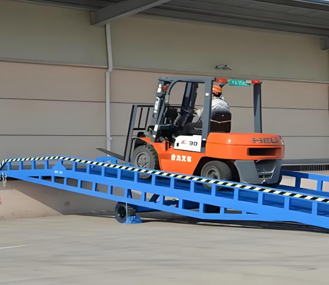 辽源移动式卸货平台（叉车用）